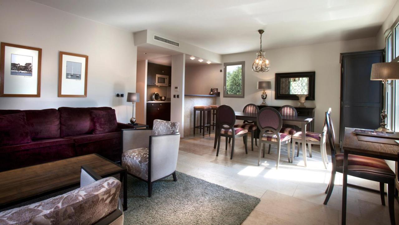 Residence Hoteliere 4 Etoiles Les Mas Du Grand Vallon 穆然 外观 照片