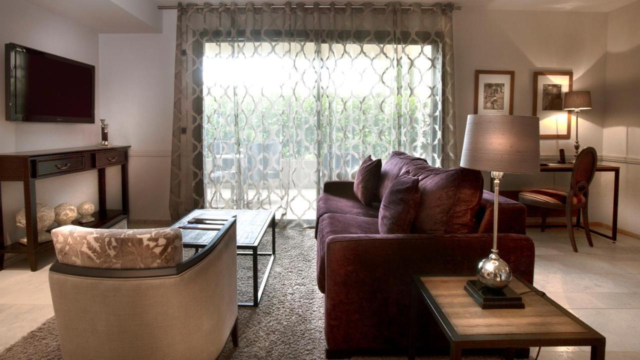 Residence Hoteliere 4 Etoiles Les Mas Du Grand Vallon 穆然 外观 照片