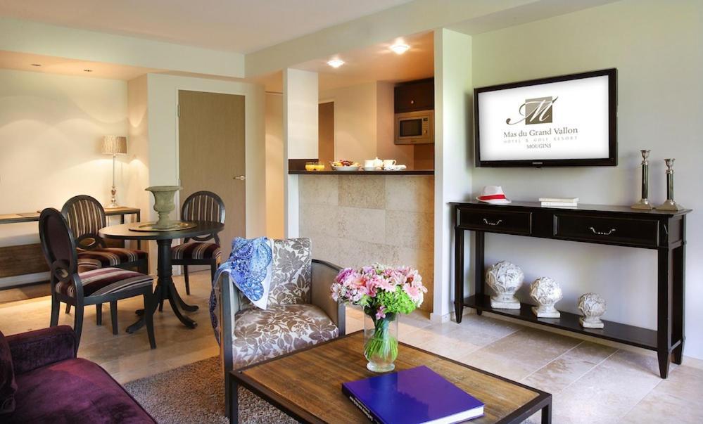 Residence Hoteliere 4 Etoiles Les Mas Du Grand Vallon 穆然 外观 照片