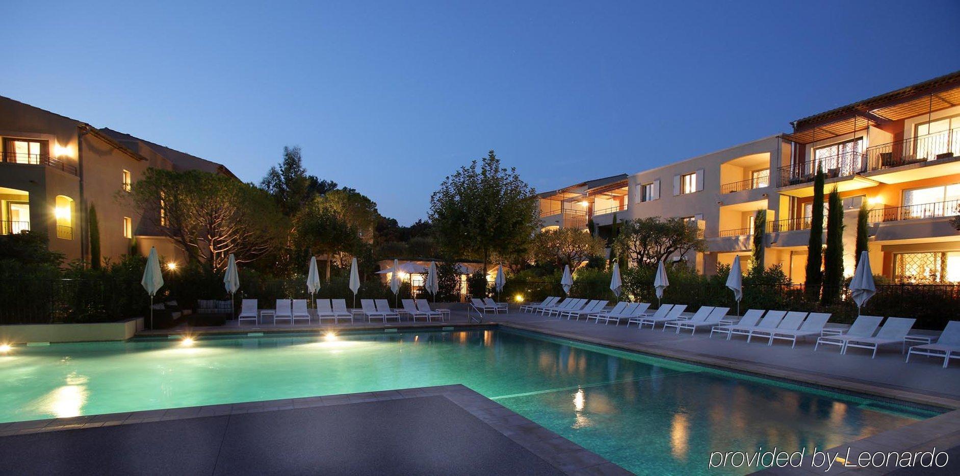 Residence Hoteliere 4 Etoiles Les Mas Du Grand Vallon 穆然 外观 照片
